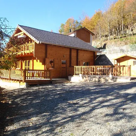 Chalet De 3 Chambres Avec Terrasse Amenagee Et Wifi A Chalet