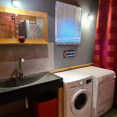 Chalet De 3 Chambres Avec Terrasse Amenagee Et Wifi A * Orlu