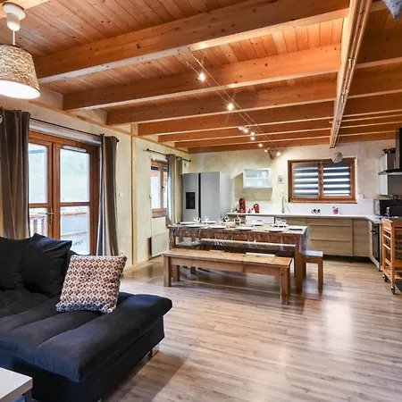 Chalet De 3 Chambres Avec Terrasse Amenagee Et Wifi A Chalet *